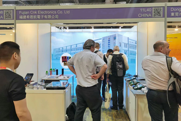 CNK Electronics showcases small and medium-sized display screens at the Hong Kong Global Resources Electronic Components Exhibition